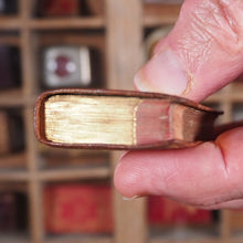 Load image into Gallery viewer, Wilhelm Tell; schauspiel in 5 aufzugen. >>MINIATURE GERMAN BOOK<< Schiller, Johann C.F. Publication Date: 1908 CONDITION: VERY GOOD