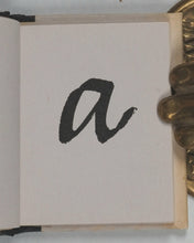 Load image into Gallery viewer, Koschembahr, Daniel. An italic alphabet. Square-Rigger Press. Lexington, Ky. [1984].  No. 42 of a limited edition of 200 copies
