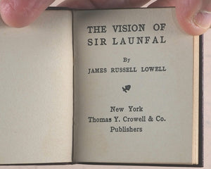 Miniature Series boxed set 10 finely bound miniature books. Oscar Wilde; Oliver Goldsmith; Thomas Gray; Edgar A. Poe; Rudyard Kipling; Omar Khayyam; John G. Whittier; Elizabeth B. Browning; Oliver Goldsmith; James R. Lowell. Thomas Y. Crowell Co. N.Y.1911