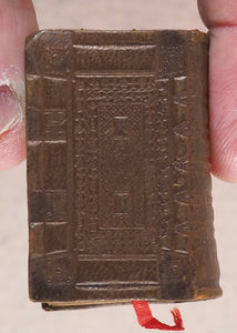 Holy Bible containing Old and New testaments Bryce, David & Son. Glasgow. 1901. Burns Bible in antique 'renaissance' style binding.