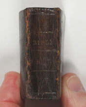 Load image into Gallery viewer, Bible in Miniature or a Concise History of both Testaments. Harris, J. Late Newbery, for Darton &amp; Harvey. London. Circa 1790 according to Bondy or 1807 if you believe Welsh.
