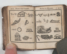 Load image into Gallery viewer, Petit oracle des amans, ou, Les horoscopes de l'amour, mis en rébus : ouvrage dans lequel chacun peut trouver toutes les vérités plaisantes qui le concernent. Castiaux, Libraire. Lille. Circa 1822.
