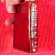 Load image into Gallery viewer, Les Amours de Psyché et de Cupidon, avec le poème d&#39;Adonis, par La Fontaine. &gt;&gt;MINIATURE BOOK FROM EARLIEST TRAVELLING LIBRARY&lt;&lt; La Fontaine, Jean de Publication Date: 1801 CONDITION: VERY GOOD
