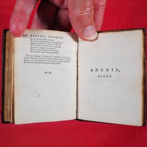 Les Amours de Psyché et de Cupidon, avec le poème d'Adonis, par La Fontaine. >>MINIATURE BOOK FROM EARLIEST TRAVELLING LIBRARY<< La Fontaine, Jean de Publication Date: 1801 CONDITION: VERY GOOD