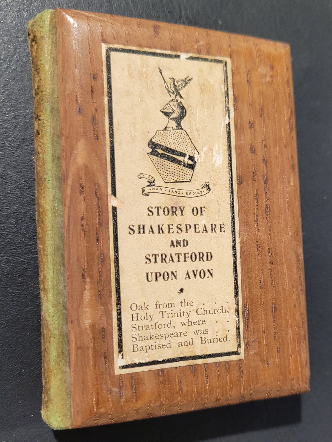 THE STORY OF SHAKESPEARE AND STRATFORD UPON AVON        8 PORTRAIT ILLUSTRATIONS 15 ADDITIONAL ILLUSTRATIONS     128 pages.