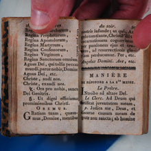 Load image into Gallery viewer, L'adorateur en esprit et en vérité ou exercices de la vie chrétienne. Regles selon la vis de Jesus-Christ. Augmente de nouvelles prieres. >>MINIATURE BOOK<< [Jauffret, Gaspard-Jean-Andre-Joseph] Publication Date: 1827
