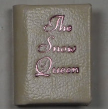 Load image into Gallery viewer, The Snow Queen. 57 of 200 copies. Andersen, Hans Christian. Published by Paisley, Scotland: Gleniffer Press. 1993 Condition: Good Hardcover. &gt;&gt;MINIATURE BOOK&lt;&lt;
